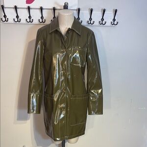 Top Shop Vinyl Olive slicker Size 6 Like New
